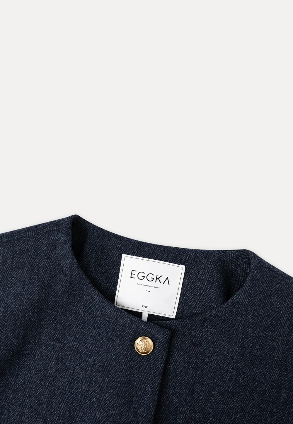 Elegant Jacket with Button and Pocket Detail