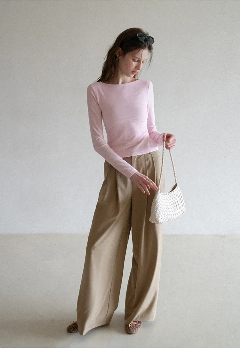 Wide leg pleated casual pants with front pockets
