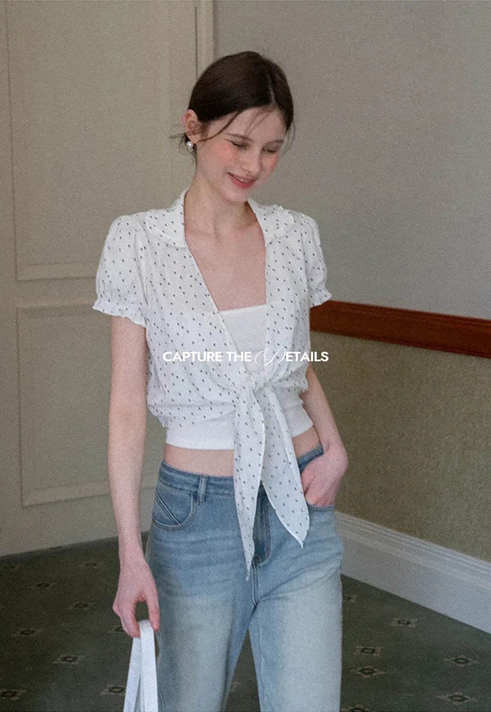 Wide leg flared denim jeans with front pockets