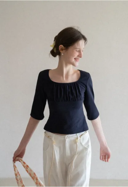 Square neck short sleeve top with gathered detail