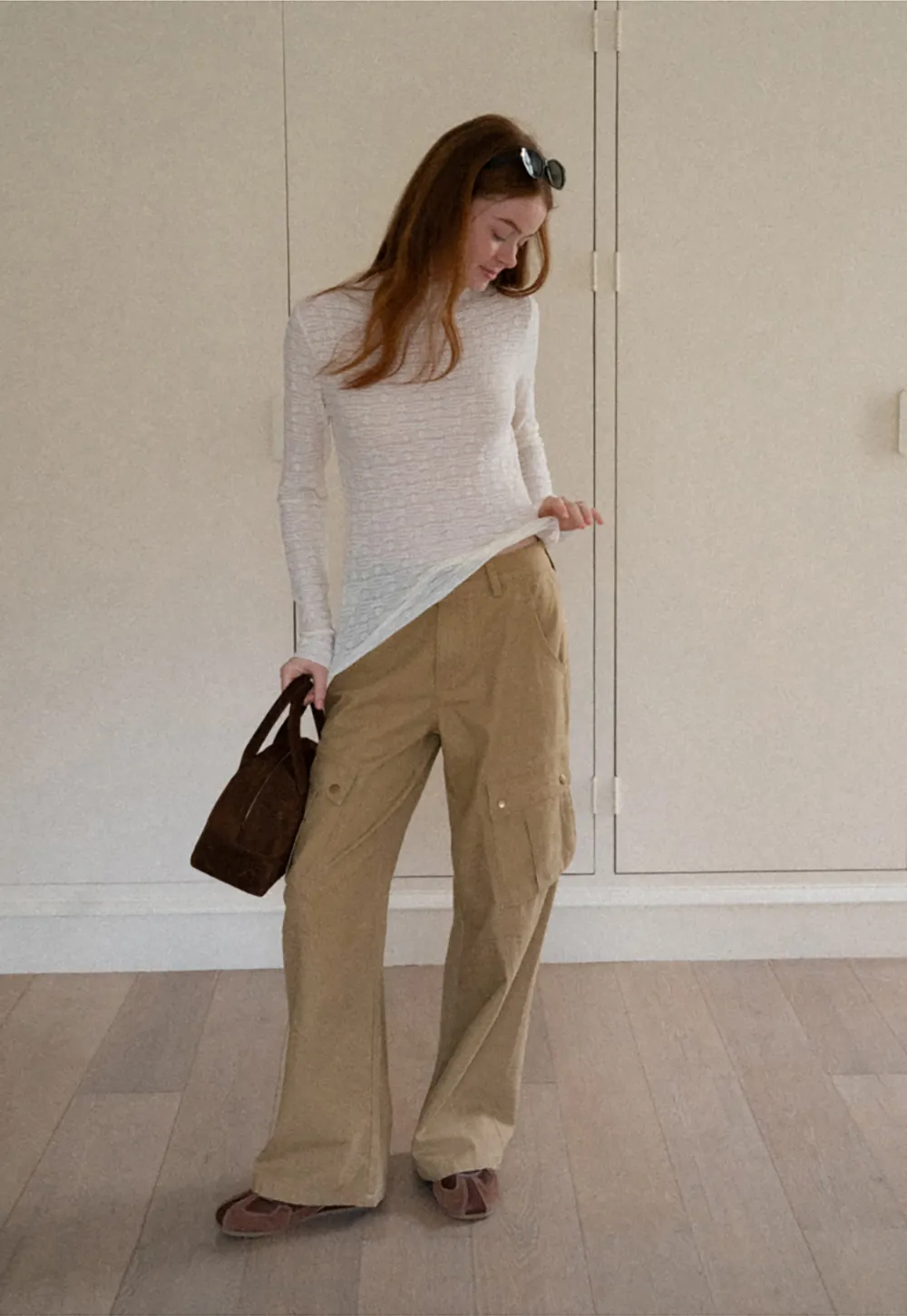 Wide leg utility pants with back pockets and side seams