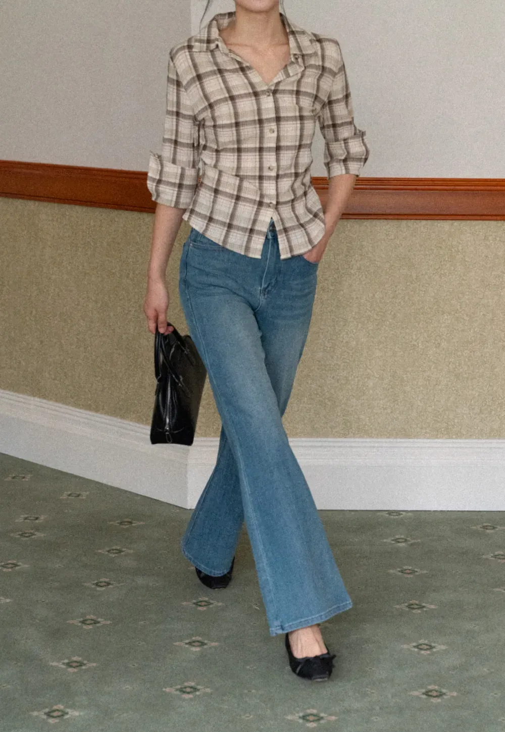 Flared Cut Denim Jeans with High Waist