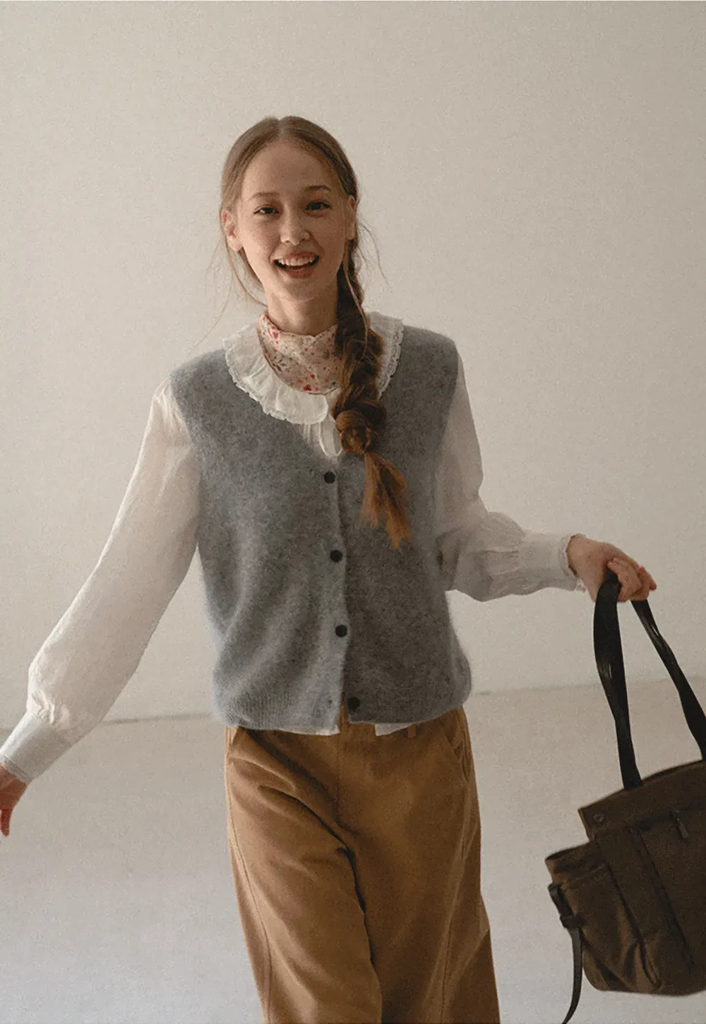 Ruffled Collar Knit Vest