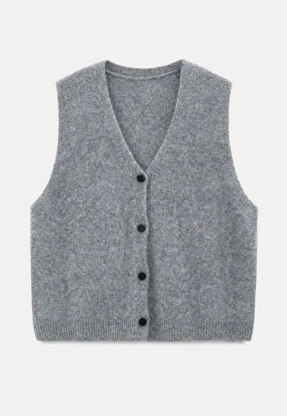 Ruffled Collar Knit Vest
