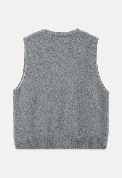 Ruffled Collar Knit Vest