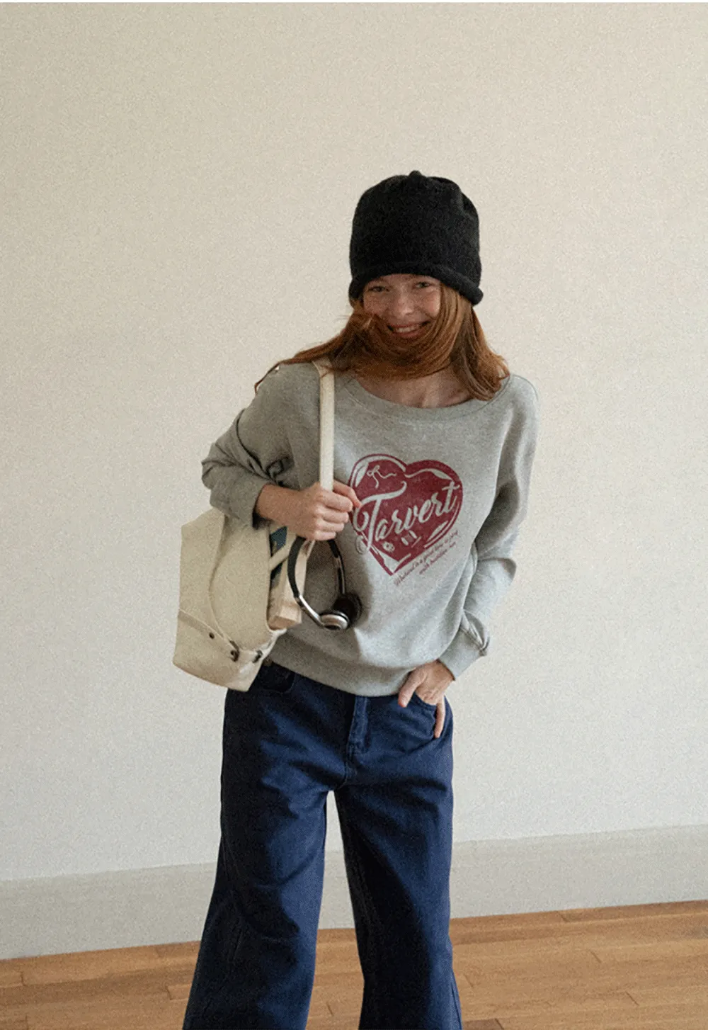 Off Shoulder Sweatshirt with Heart Graphic Print