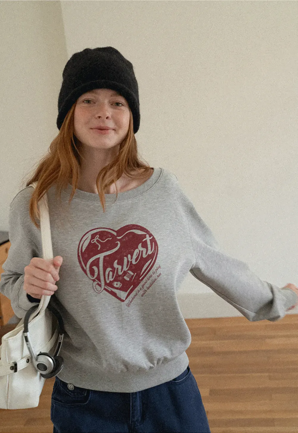 Off Shoulder Sweatshirt with Heart Graphic Print