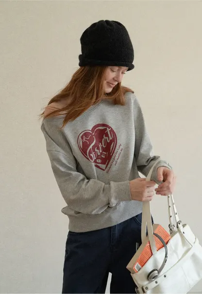 Off Shoulder Sweatshirt with Heart Graphic Print