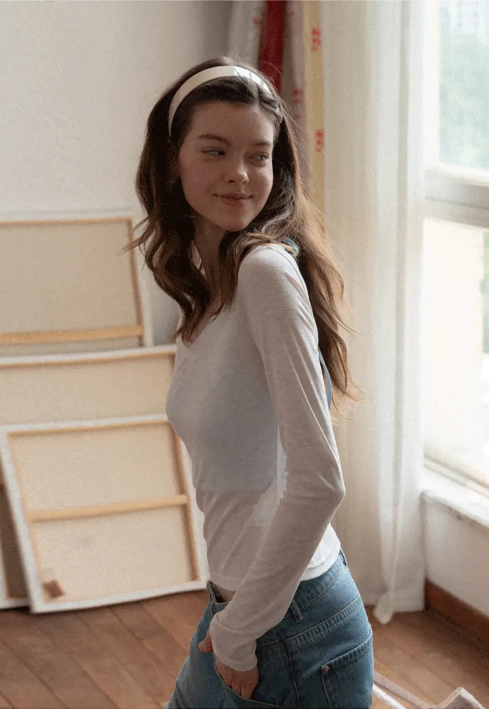 Long sleeve V neck T shirt with layered neckline