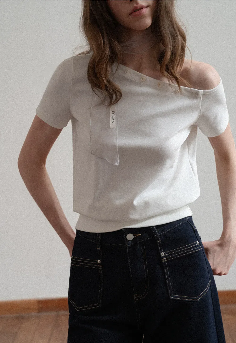 Off shoulder short sleeve top with button detail