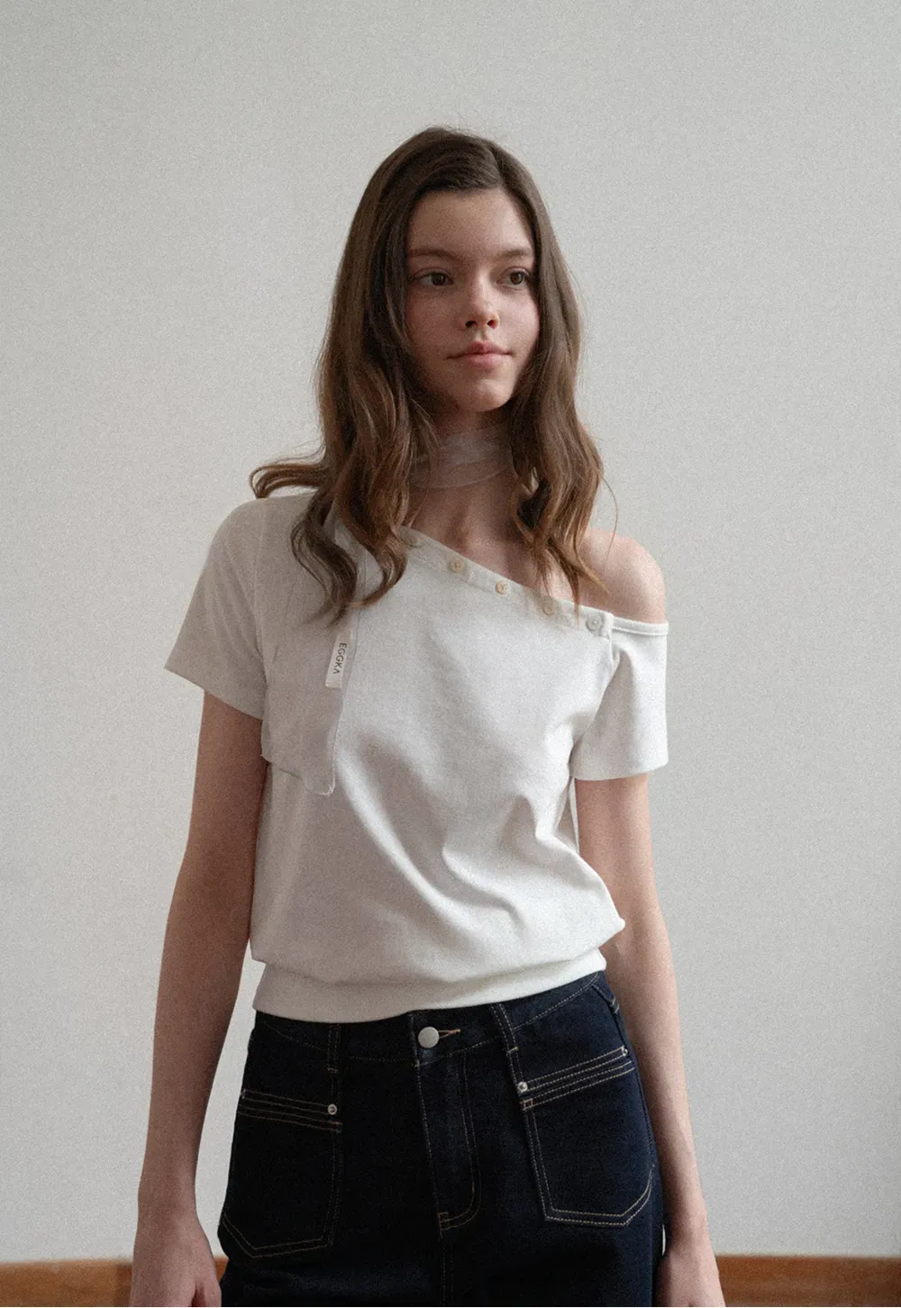 Off shoulder short sleeve top with button detail