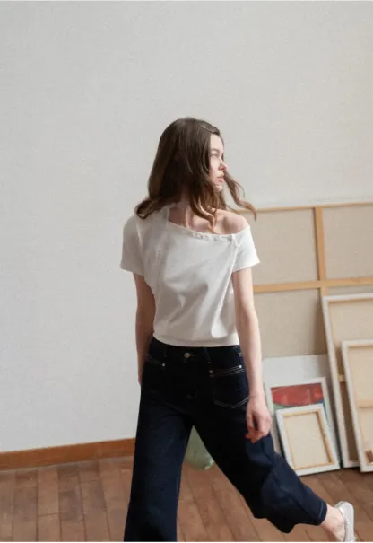 Off shoulder short sleeve top with button detail