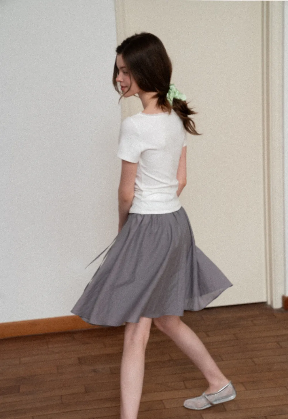 Short sleeve T-shirt with lace trim neckline