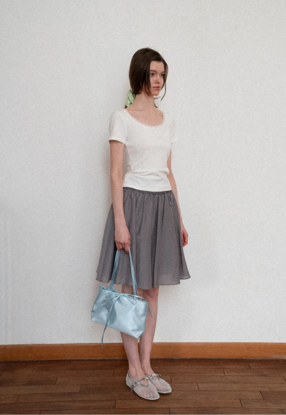 Short sleeve T-shirt with lace trim neckline