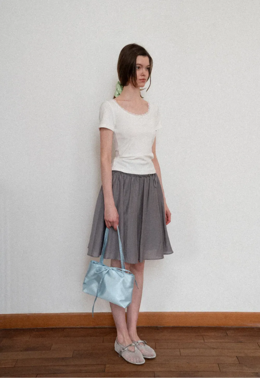 Short sleeve T-shirt with lace trim neckline