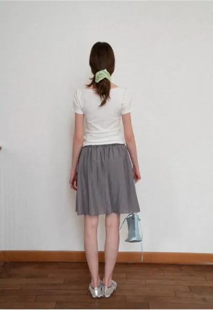 Short sleeve T-shirt with lace trim neckline