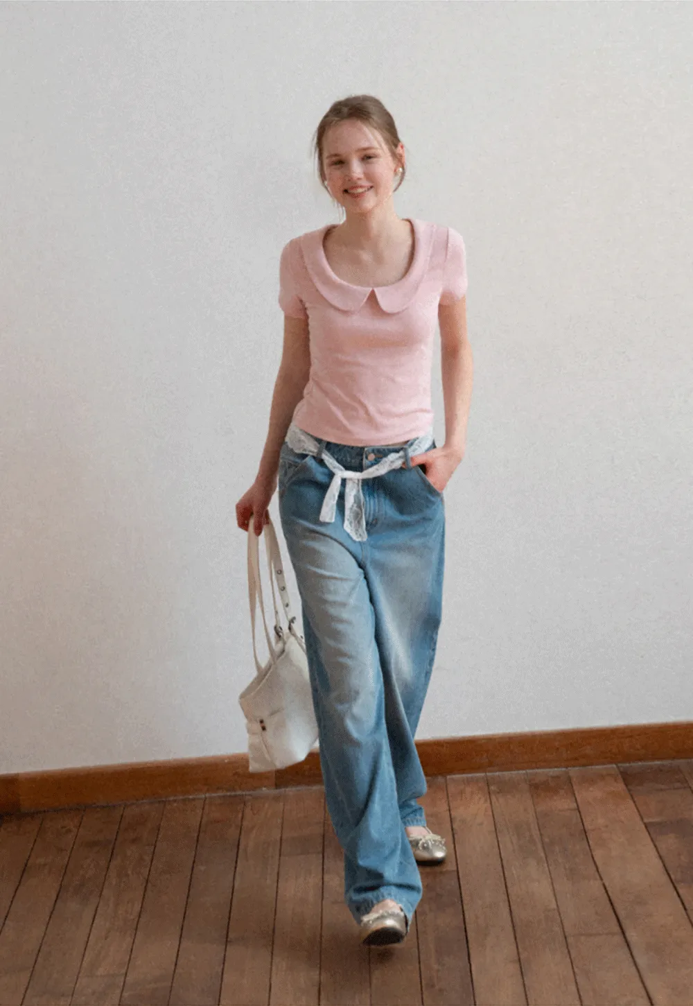 Short sleeve T-shirt with Peter Pan collar