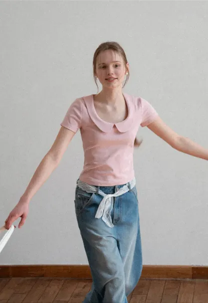 Short sleeve T-shirt with Peter Pan collar