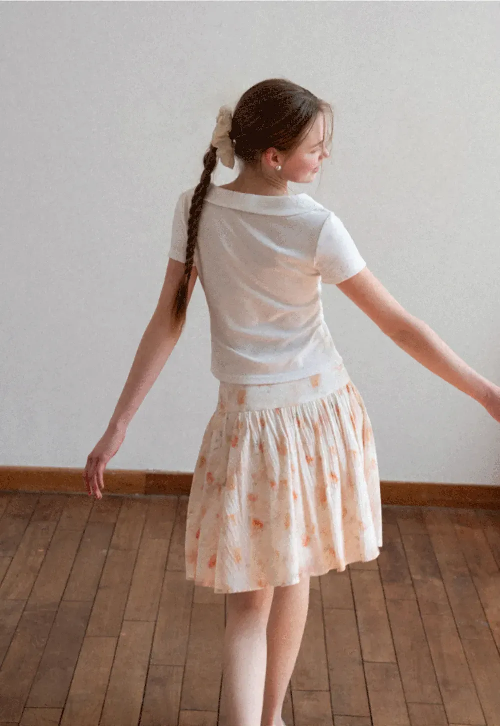 Short sleeve T-shirt with Peter Pan collar