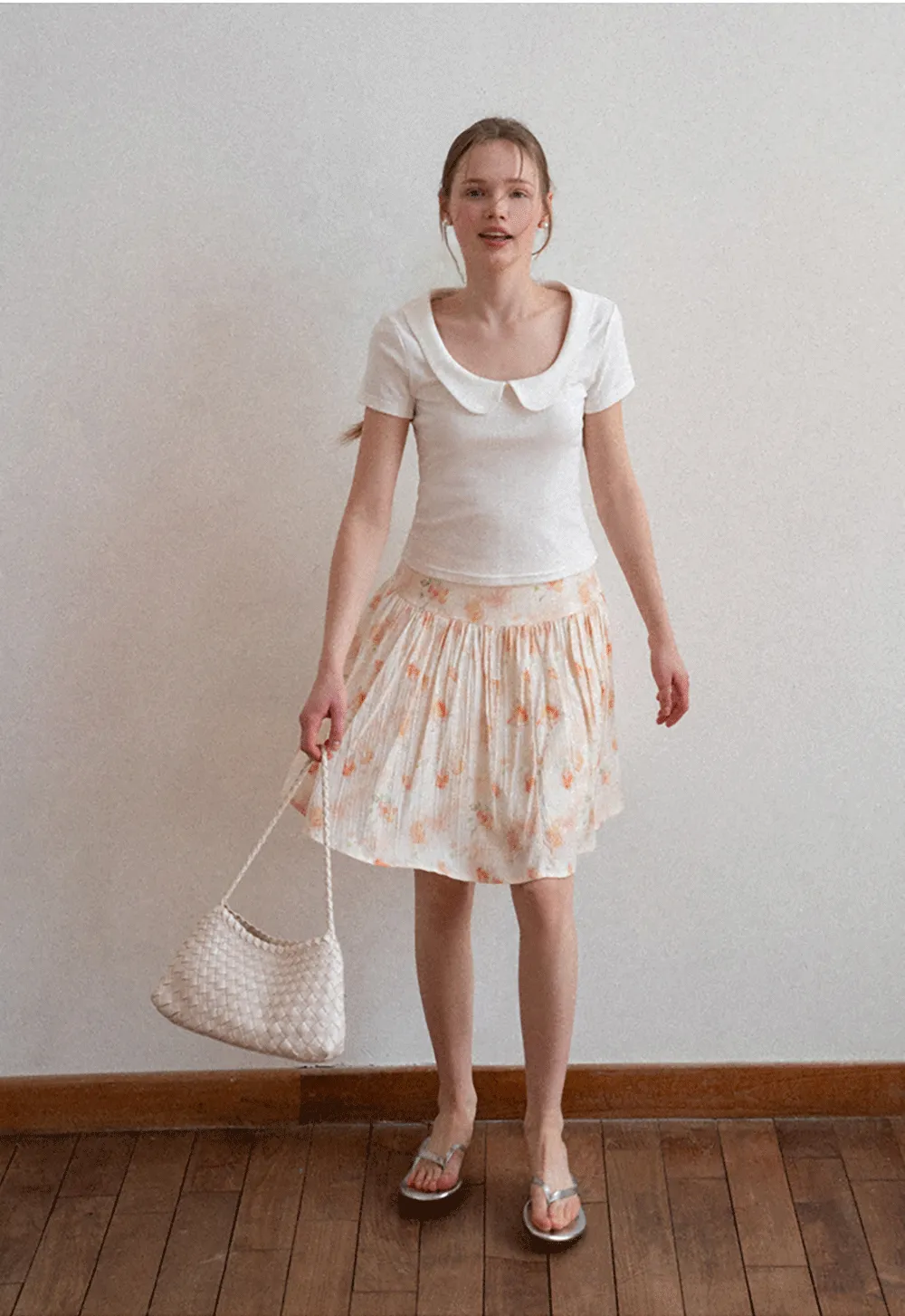 Short sleeve T-shirt with Peter Pan collar