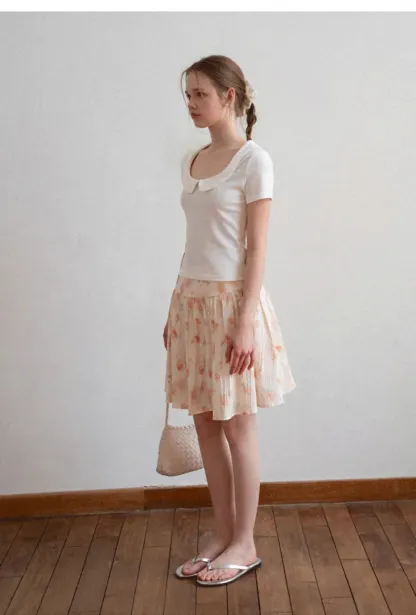 Short sleeve T-shirt with Peter Pan collar