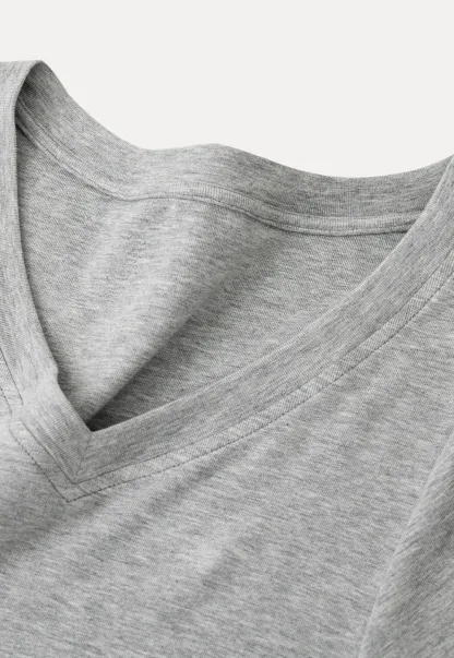 V neck short sleeve relaxed fit t shirt