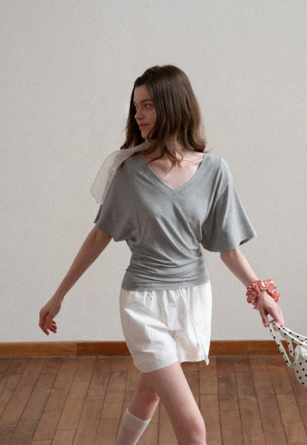 V neck short sleeve relaxed fit t shirt