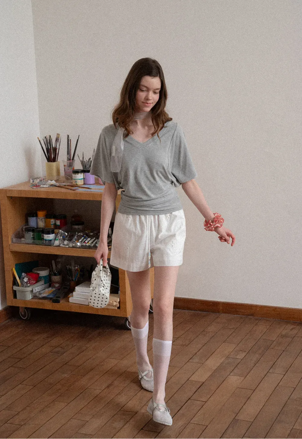 V neck short sleeve relaxed fit t shirt