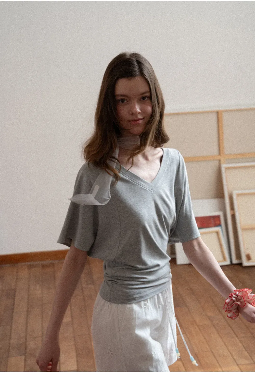 V neck short sleeve relaxed fit t shirt