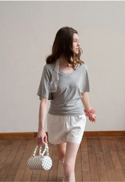 V neck short sleeve relaxed fit t shirt