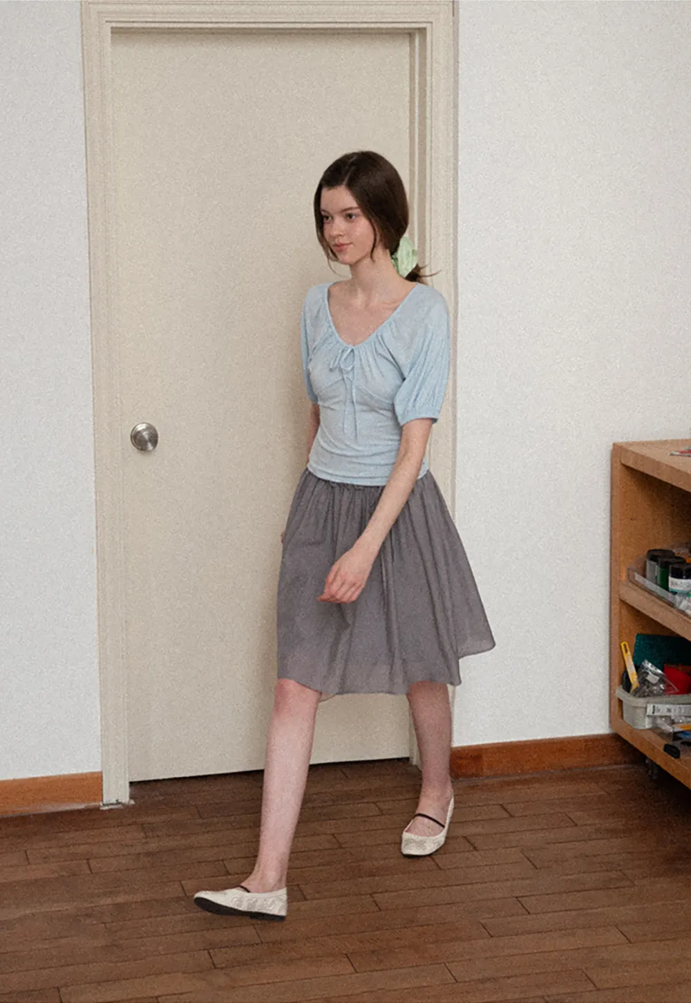 V neck short sleeve top with front tie detail