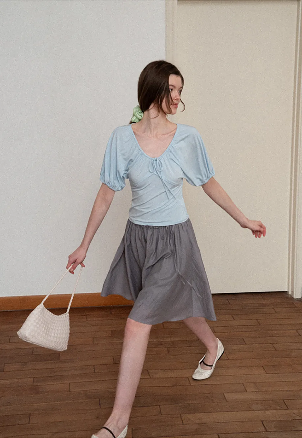 V neck short sleeve top with front tie detail