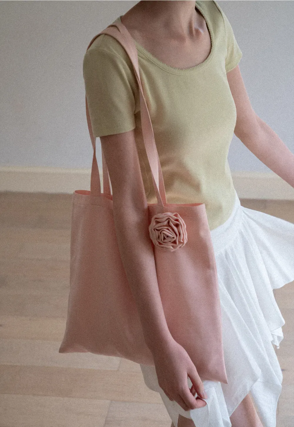 Lace Trim Layered Hem Short Sleeve T Shirt