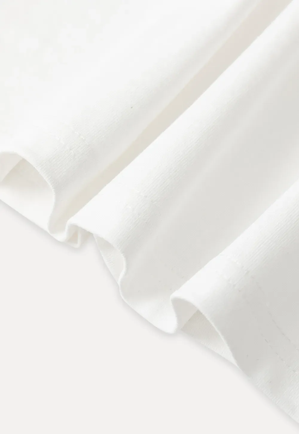 Floral Print Graphic Tee with Crew Neck and Short Sleeves