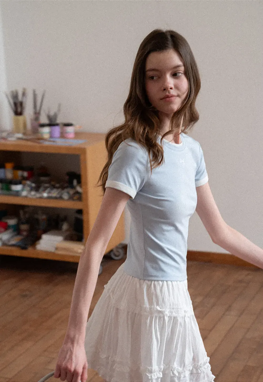 Short sleeve tshirt with embroidered bow detail