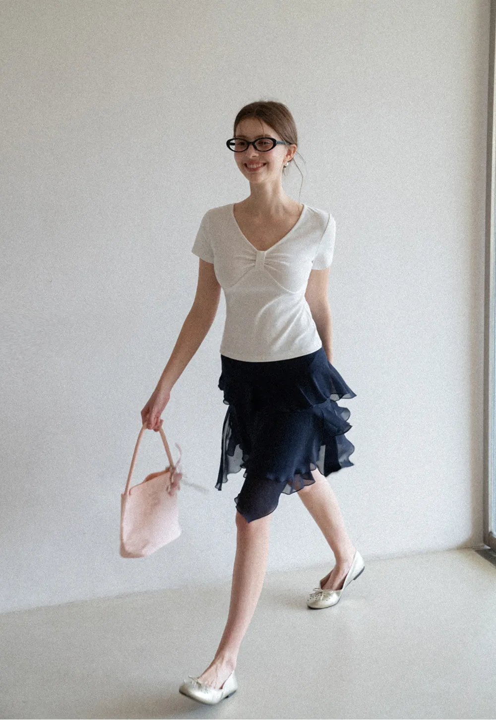 V neck short sleeve top with front knot detail