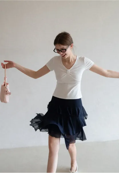 V neck short sleeve top with front knot detail