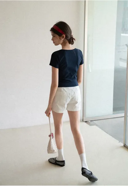 V neck short sleeve top with front knot detail