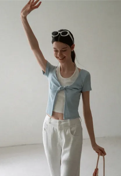 Front Knot Detail Cropped T Shirt