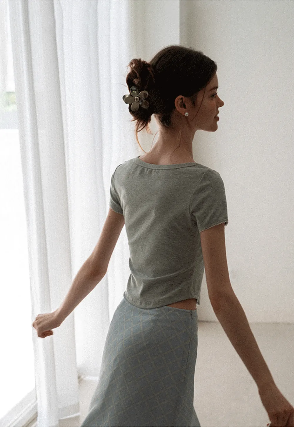 Cropped Ribbed Knit Short Sleeve T Shirt