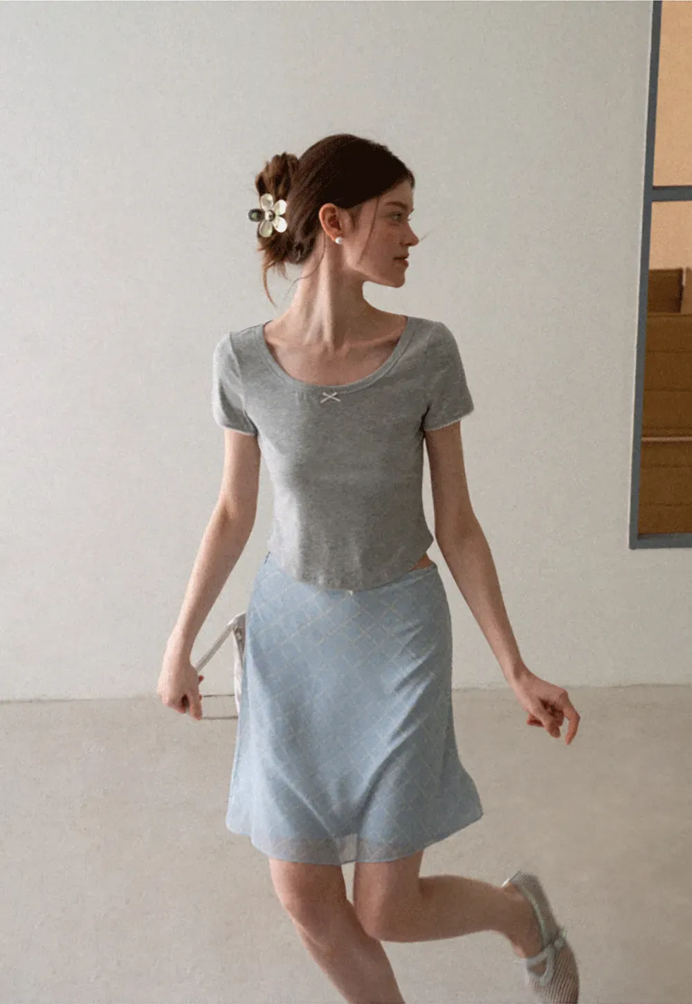 Cropped Ribbed Knit Short Sleeve T Shirt