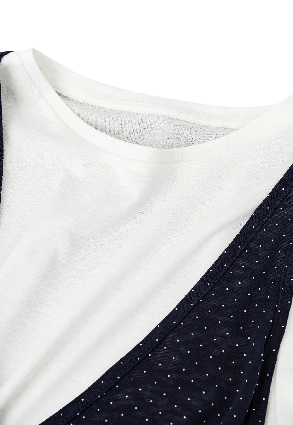 V Neck Sleeveless Top With Polka Dot Pattern