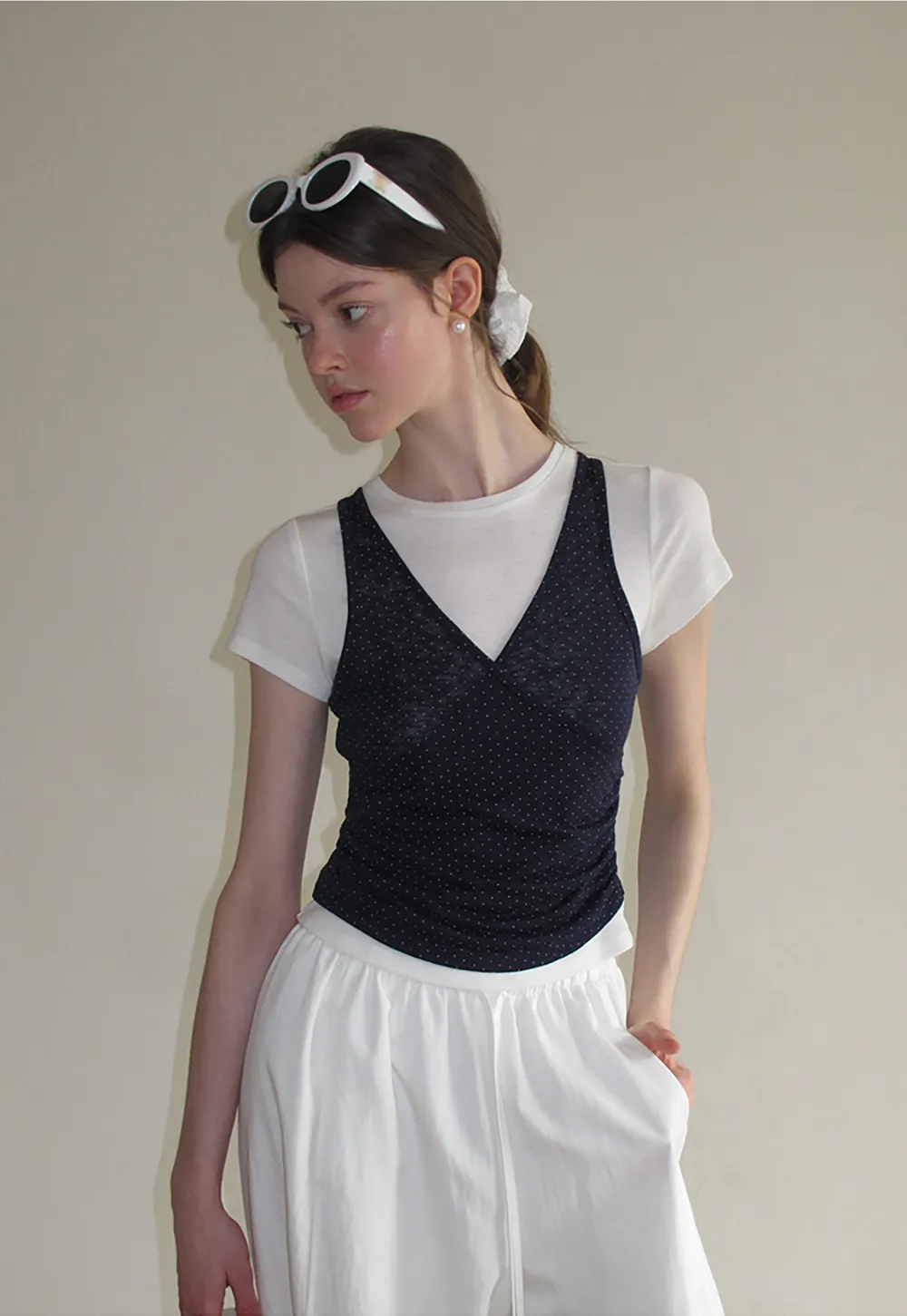 V Neck Sleeveless Top With Polka Dot Pattern