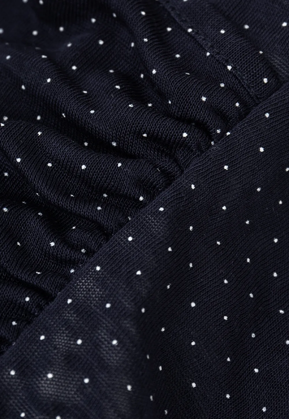 V Neck Sleeveless Top With Polka Dot Pattern