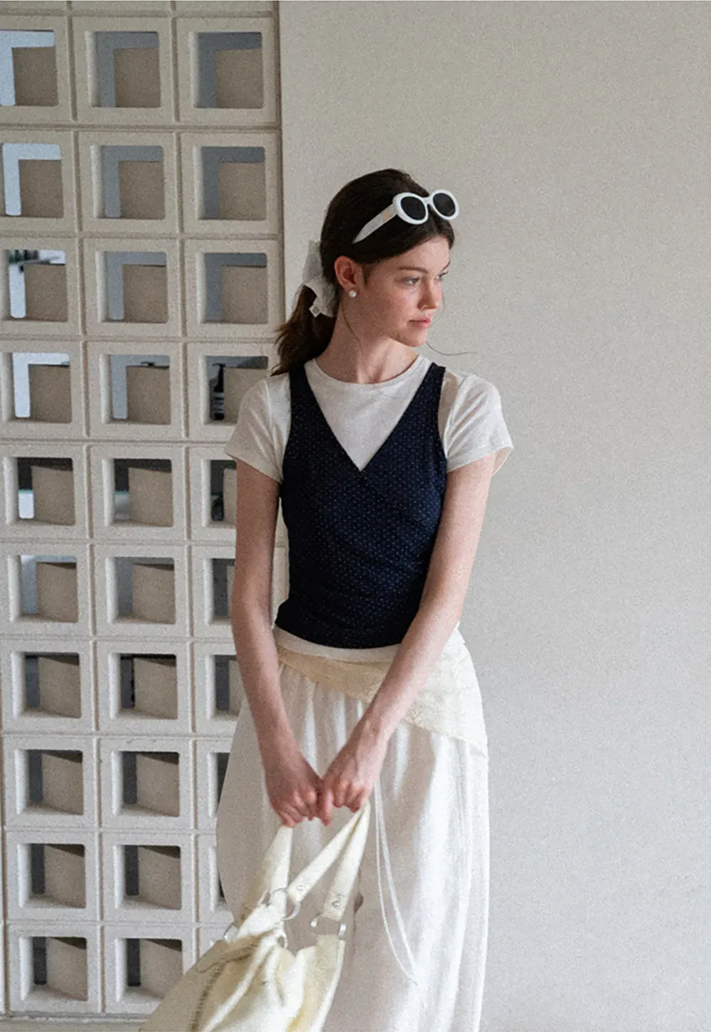 V Neck Sleeveless Top With Polka Dot Pattern