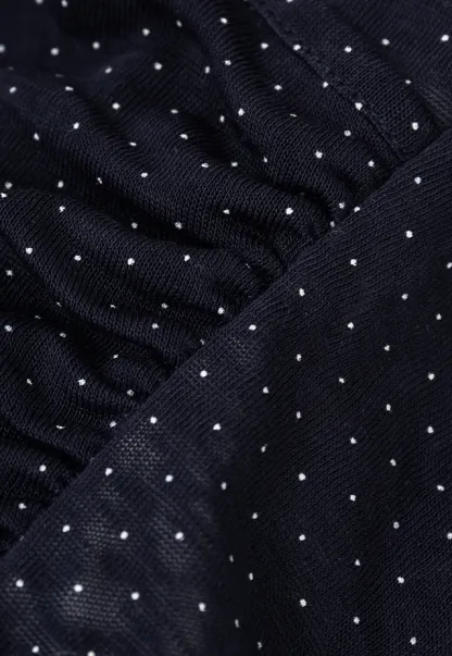 V Neck Sleeveless Top With Polka Dot Pattern