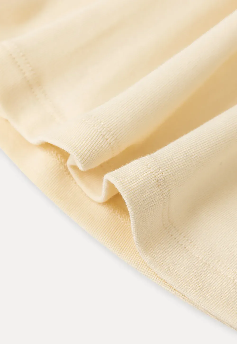 Sleeveless polo neck knit top