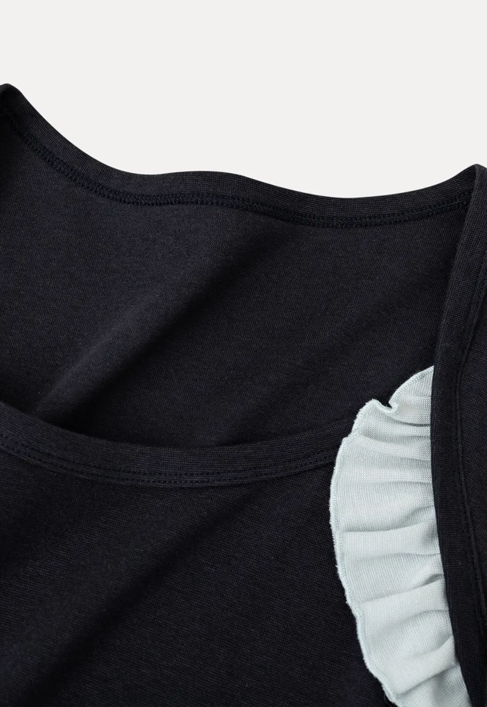 Ruffle Trim Short Sleeve Fitted Top
