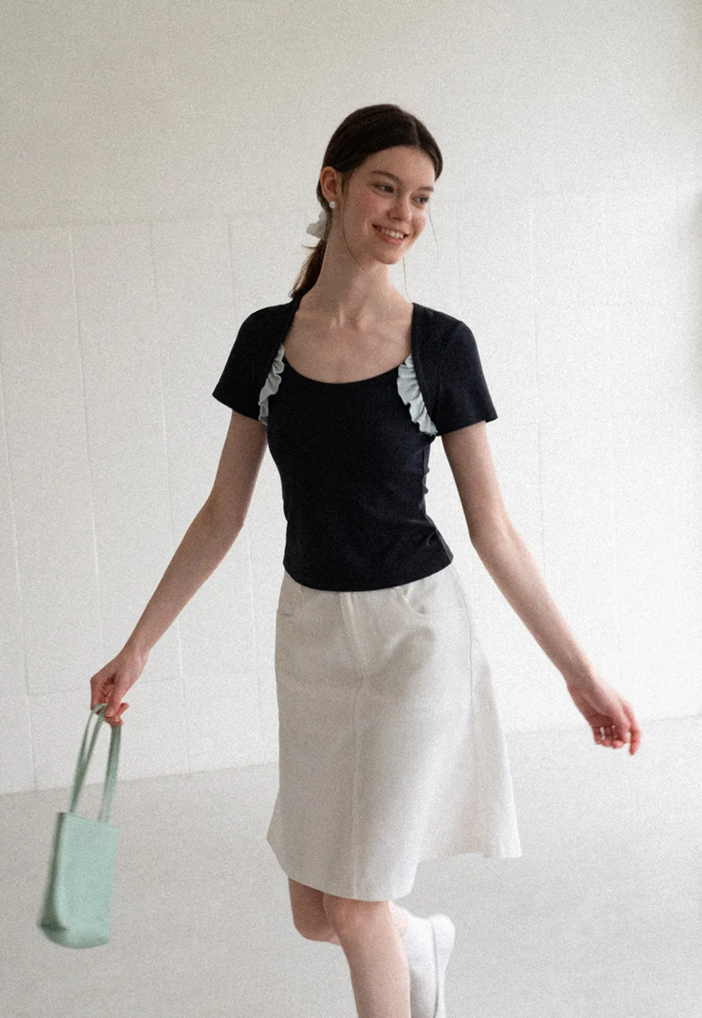 Ruffle Trim Short Sleeve Fitted Top