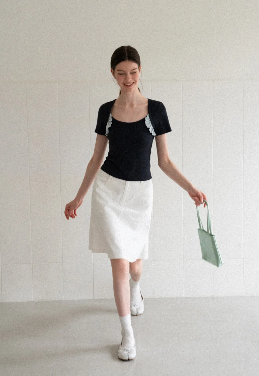 Ruffle Trim Short Sleeve Fitted Top